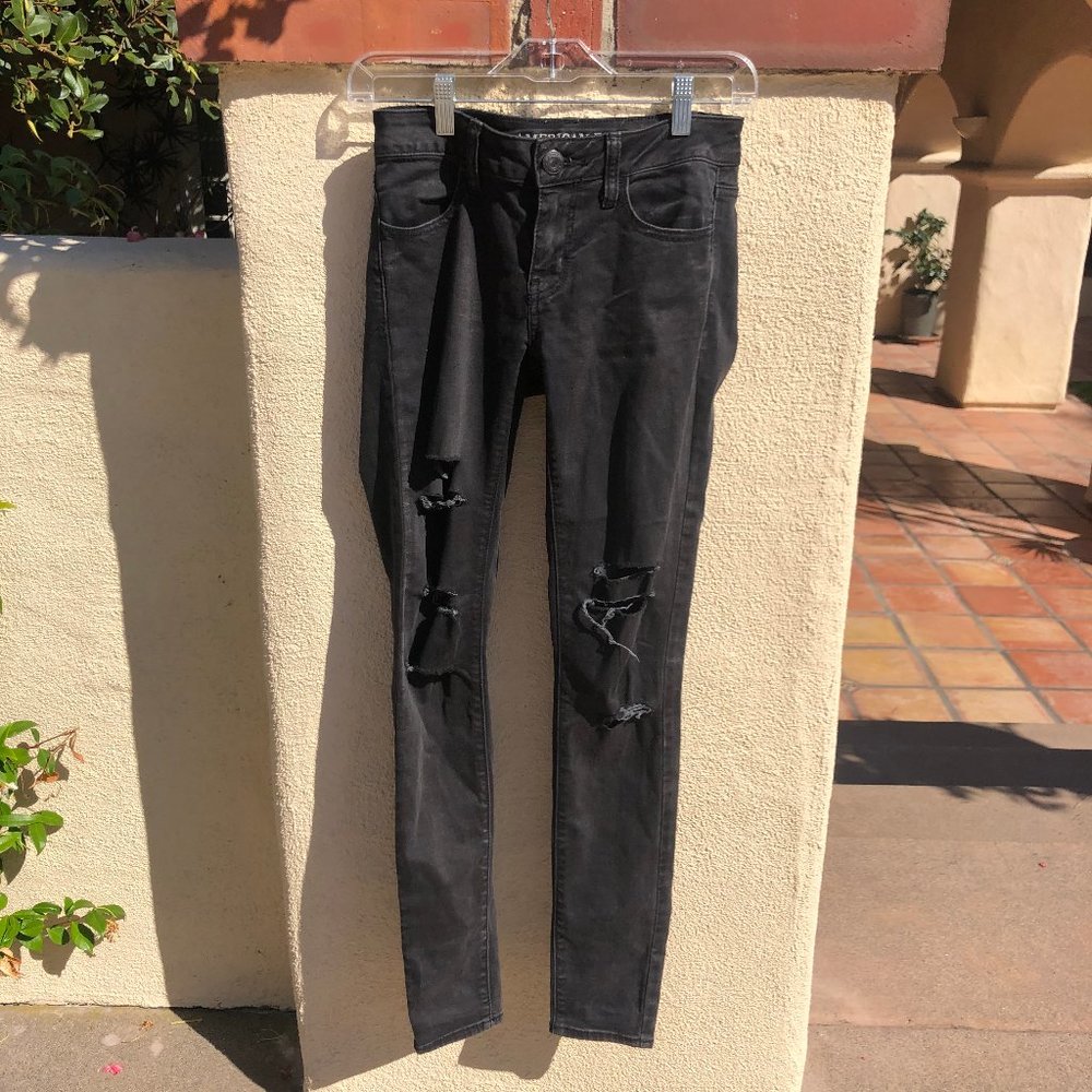 Stylish Black Ripped Skinny Jeggings